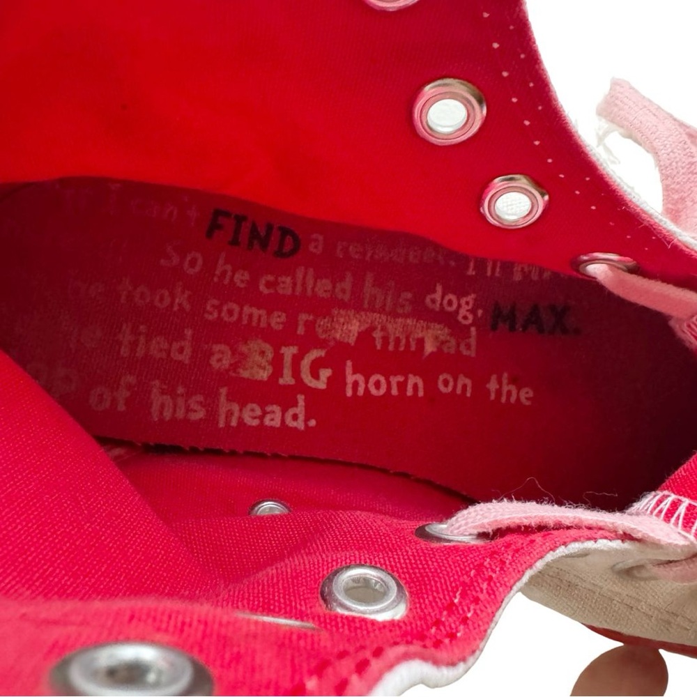 Converse X Dr. Seuss How The Grinch Stole Christmas Sneakers - Picture 12 of 14